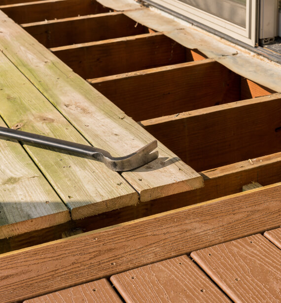 Custom Carpentry & Deck Building